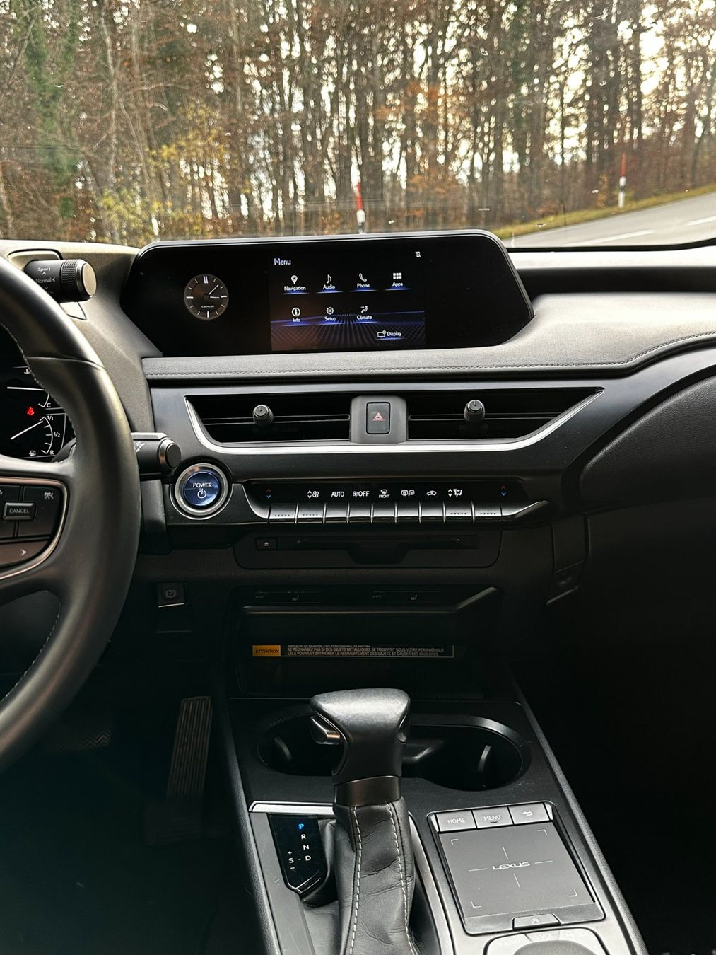 Lexus Autos: Lexus ux250h – Gebraucht aus Nyon von teo_jp5r 5