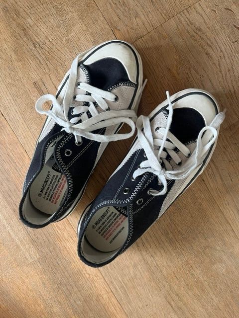 Scarpe da donna: Halbschuh / Sneaker schwarz / weiss – Usato da Steinmaur venduto da Dyleila