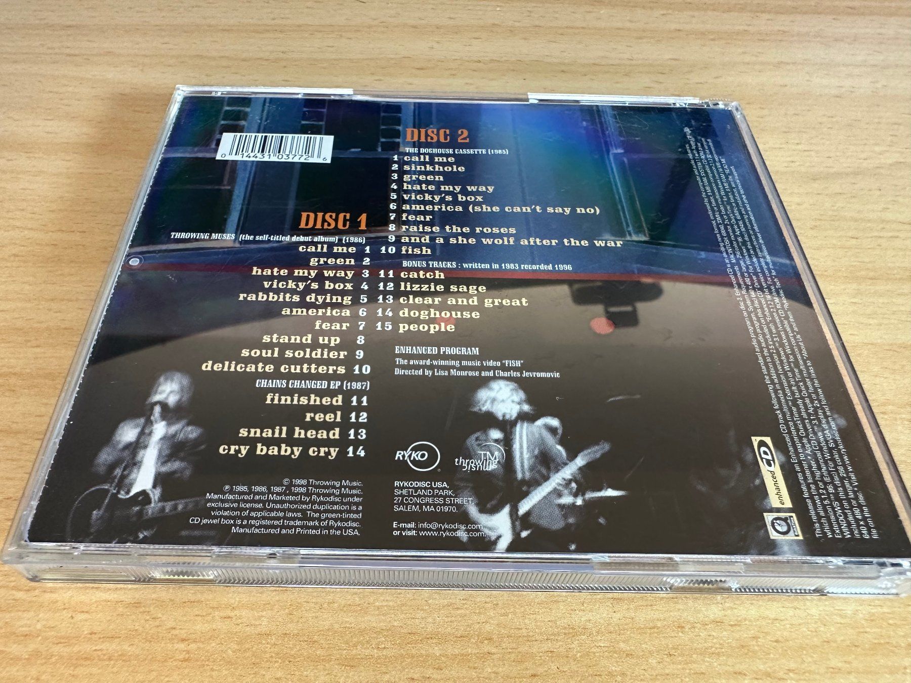 CD: Throwing Muses – In A Doghouse - 2 CD – Usato da Rikon im Tösstal venduto da Alpenmutz 1