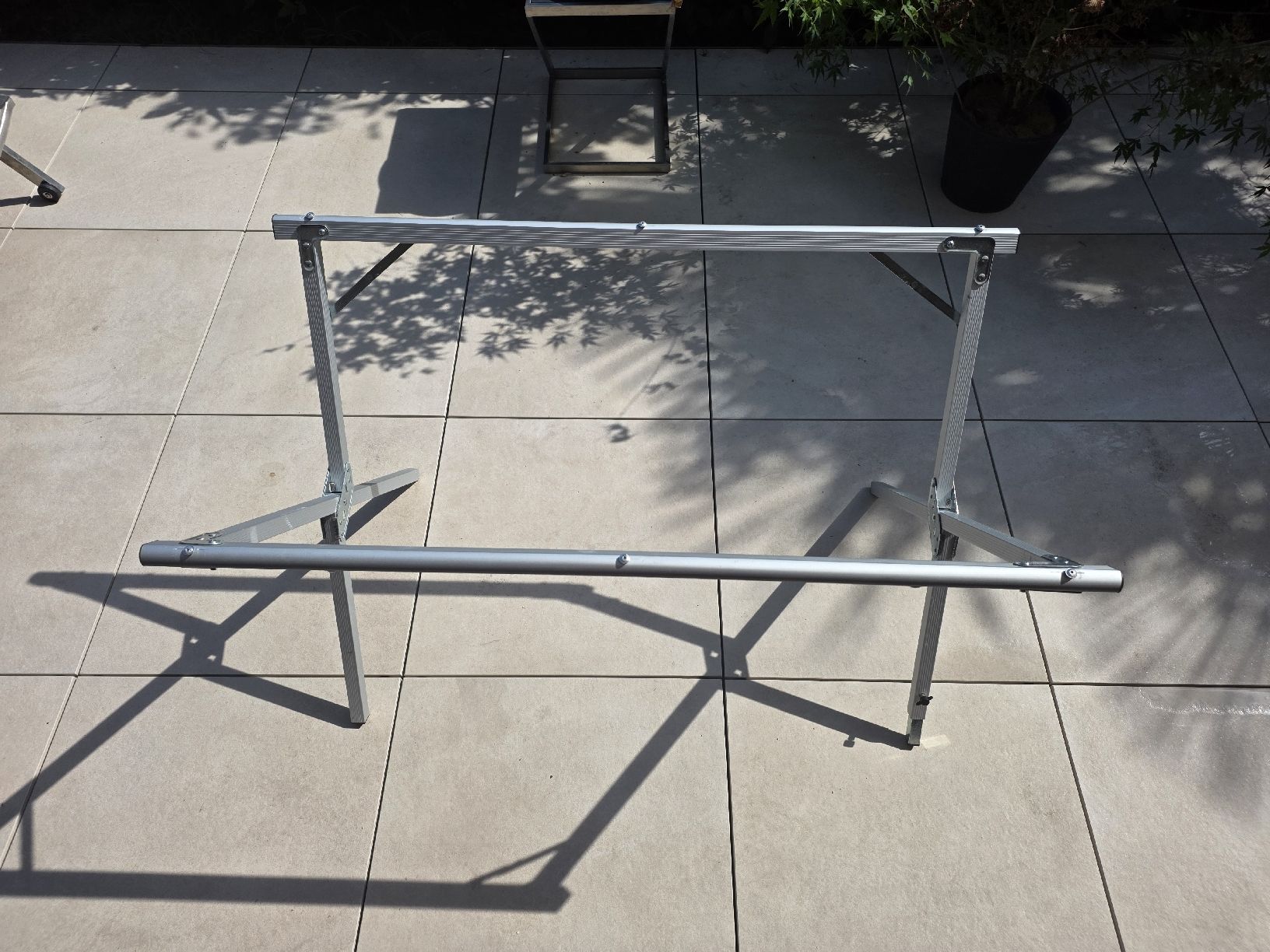 Tische: Foldable Camping Table – Gebraucht aus Hergiswil NW von luc_b5pz 2