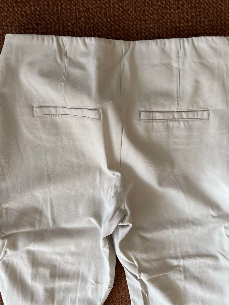 Pantaloni: Trouser – Usato da Genève venduto da Second_Hand_Ch 3