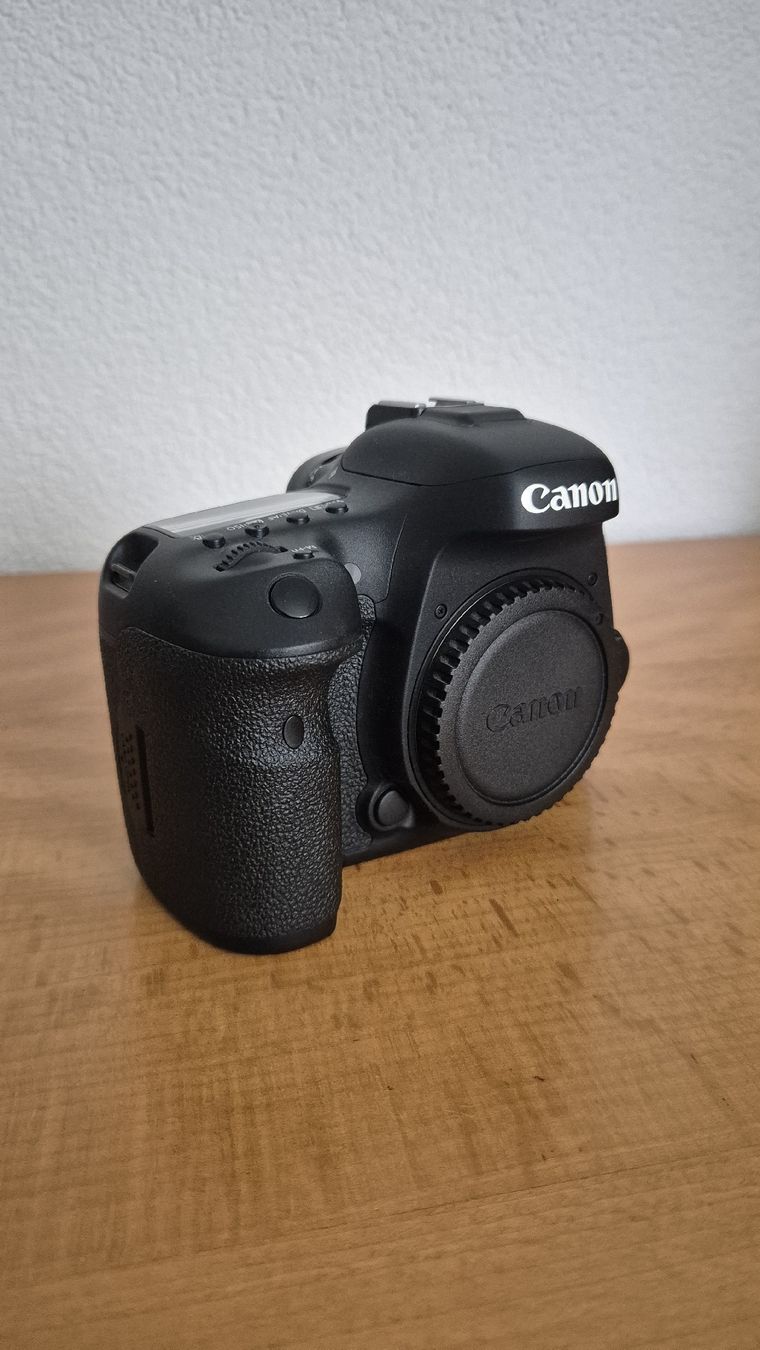 Canon Fotocamera: Canon 7D Mark ii – Usato da Langnau i. E. venduto da koebu01 1