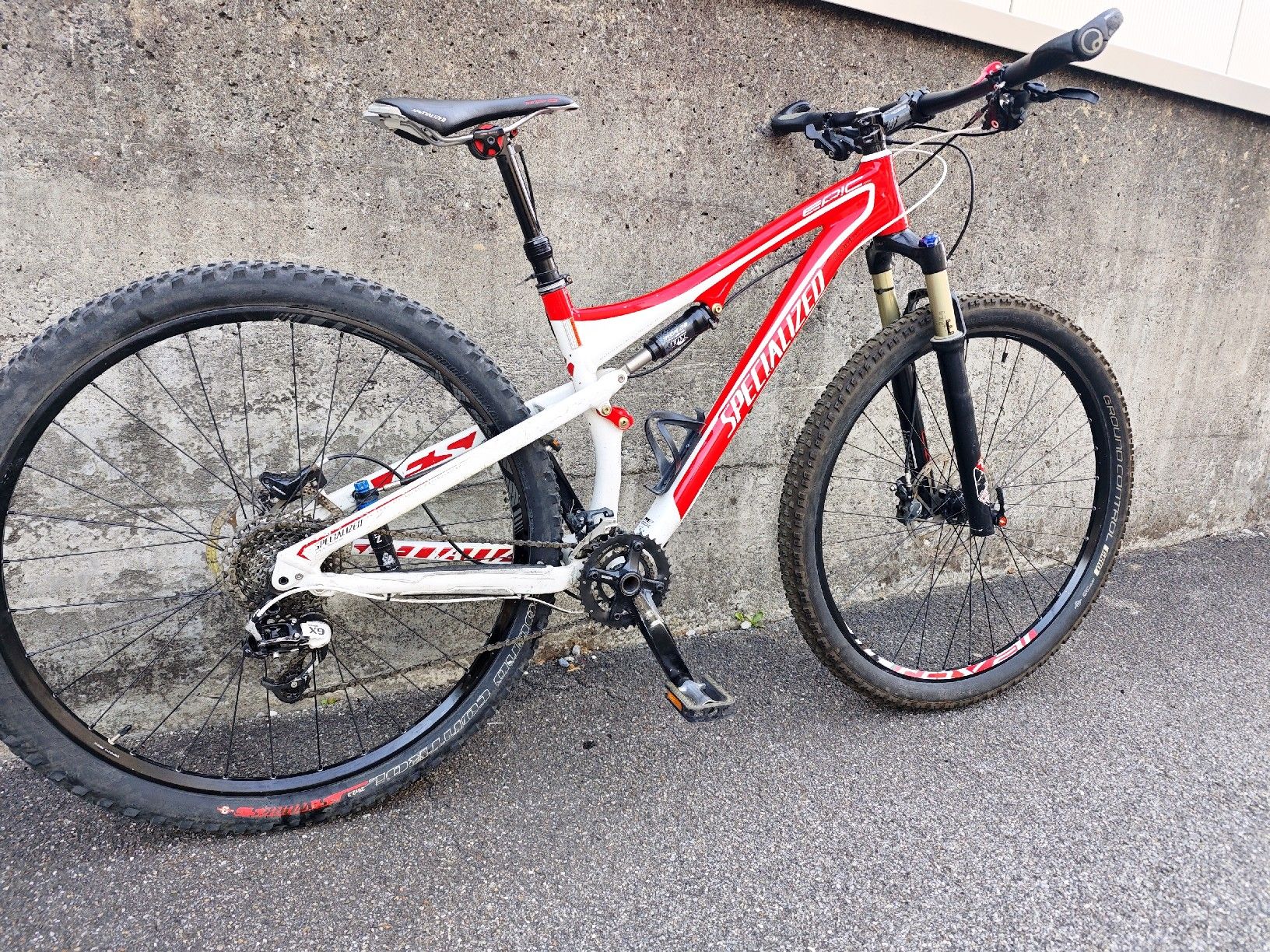 Specialized Biciclette: Specialized Epic Mtb fully xc 29 mtb velo bike M – Usato da Chur venduto da Edina1994 3