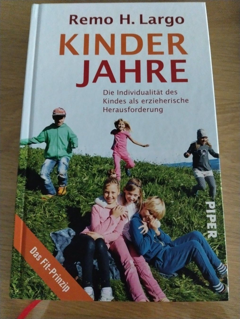Bücher: Buch: Kinder Jahre con Remo H. Largo – Gebraucht aus Rorschacherberg von Voegeli92