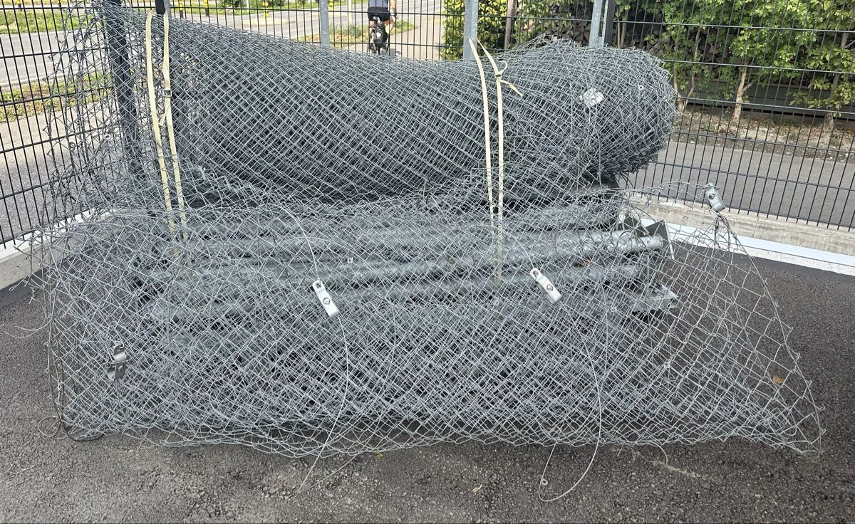 Zäune: ca. 40m Maschendrahtzaun mit Pfosten – Gebraucht aus Schaan von tina.hilti 2