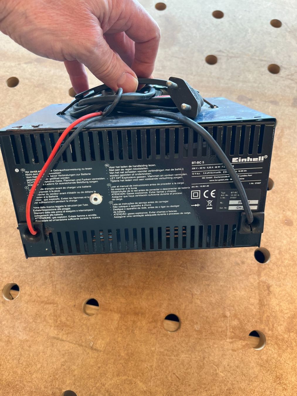 Einhell Caricabatterie: Einhell Autobatterie Lade-Geraet BT-BC 5 – Usato da Benken SG venduto da Netzton 2