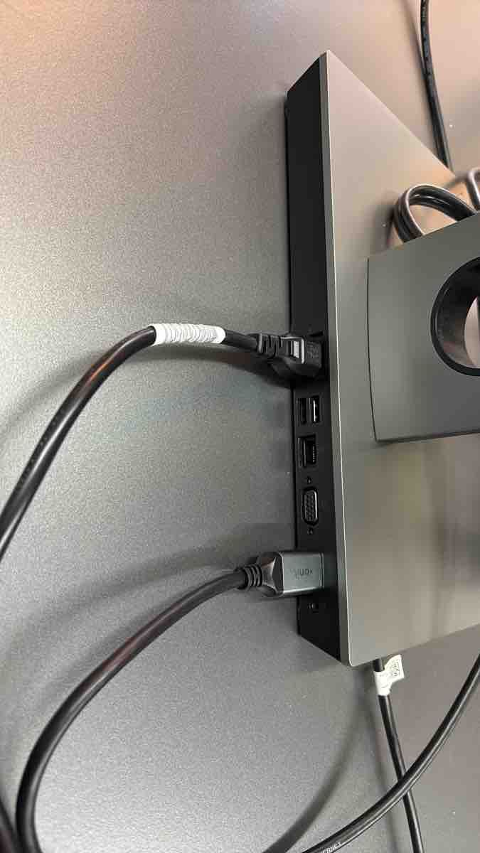 Dell Monitore: 2x Dell P2317H Computer Monitors, 23 Inch, Functional – Gebraucht aus Buttwil von Mmkg 3