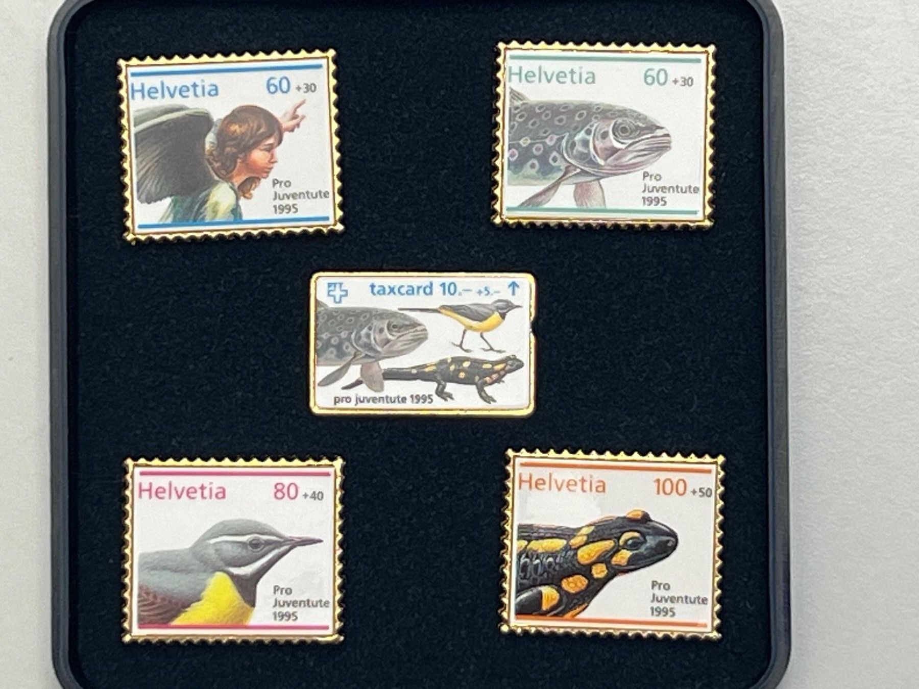 Tutti i francobolli: 2 Set Pro-Juventute-Pins 1993+1995 Briefmarken – Nuovo e nell'imballaggio originale da Vaduz venduto da Unikate-Markt 2