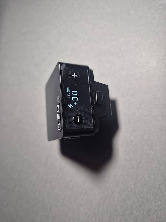 Flash: Godox IT20 Mini-Flash (inkl. Sockel & 12 Farbfilter) – Usato da Luzern venduto da Various-Outlet 2