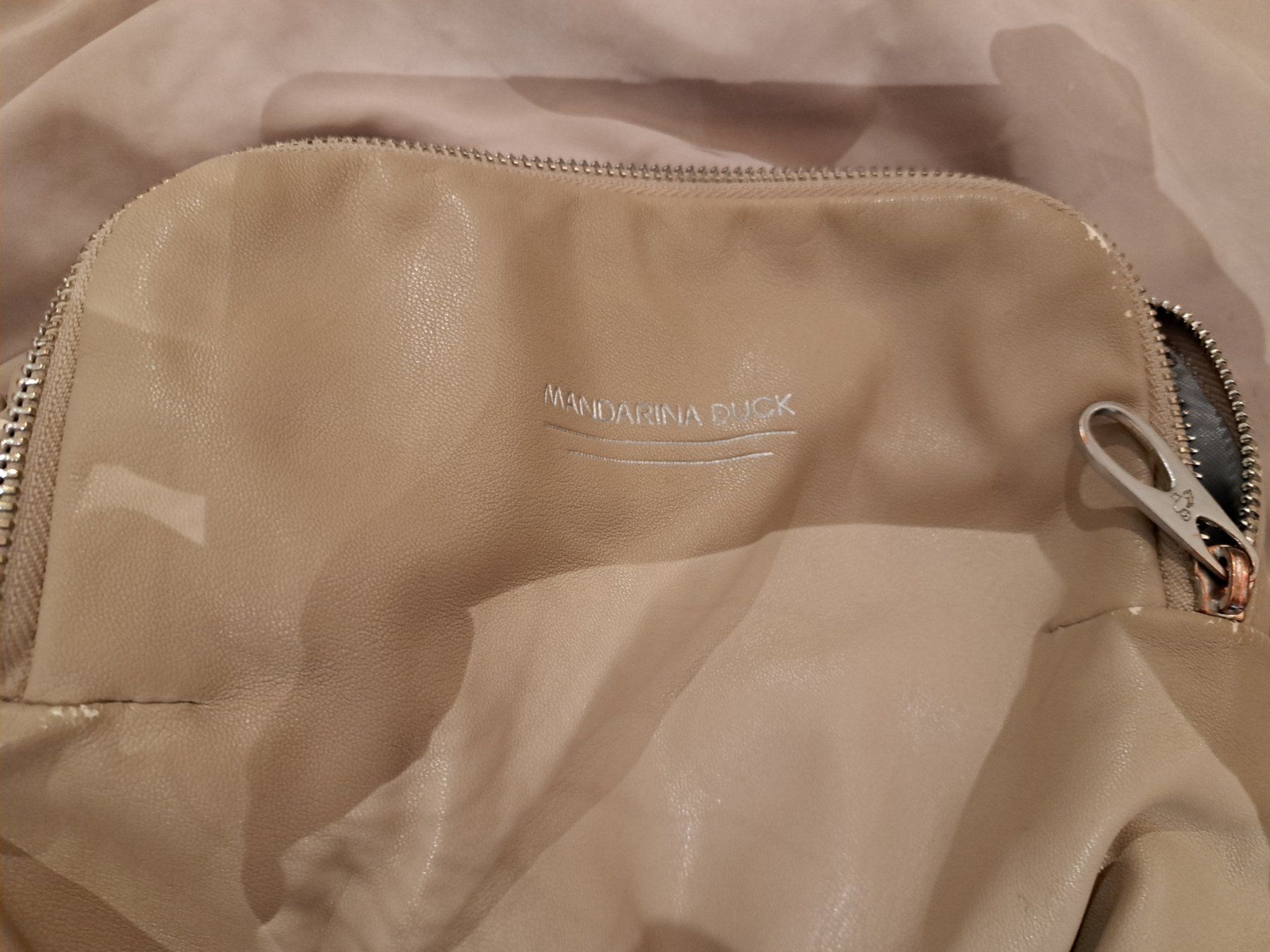Mandarina Duck Sacs à dos: Mandarina Duck Rucksack beige – D'occasion à Adlikon b.Regensdf par didi_c 1