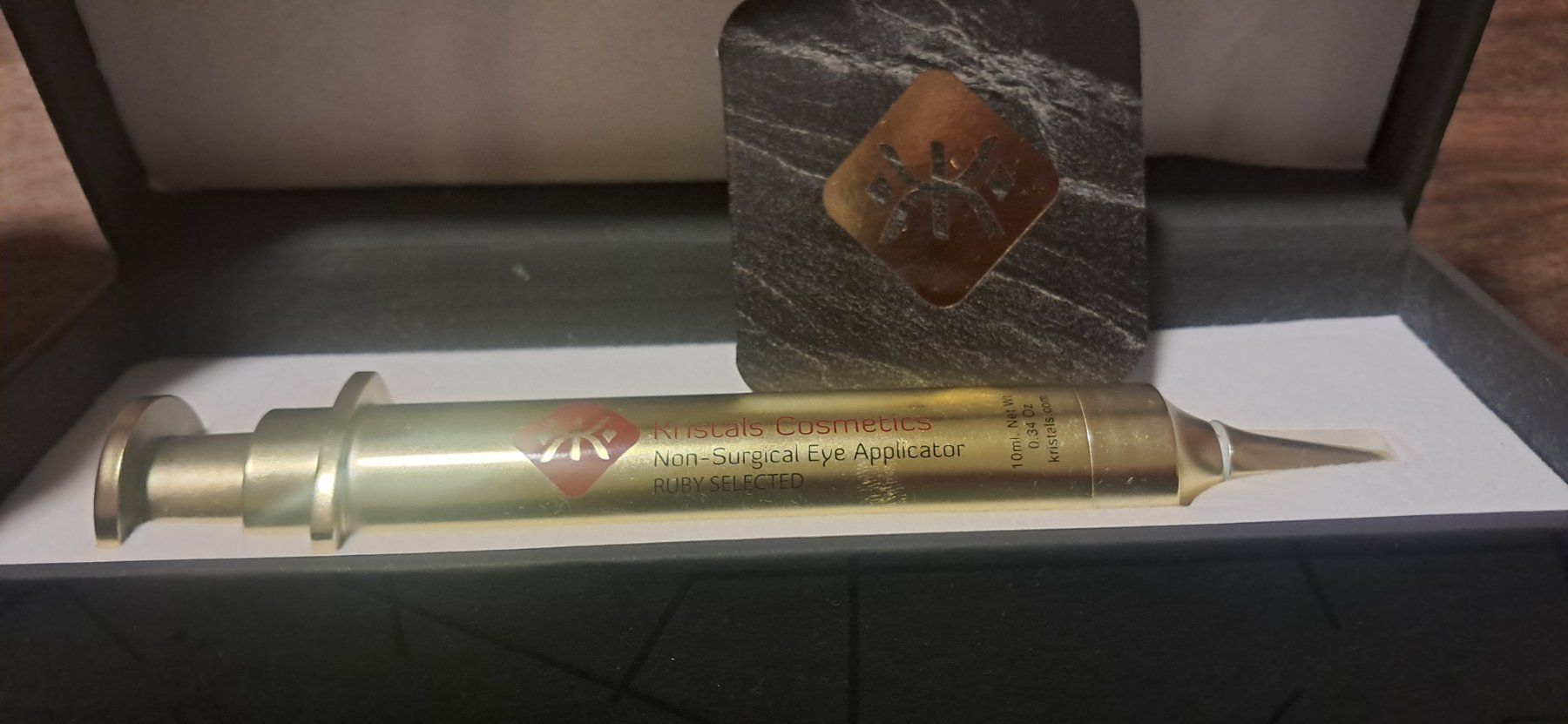 Cura del viso: Kristals Cosmetics Ruby Eye Applicator, Neuwertig – Usato da Interlaken venduto da lie_8shj 2