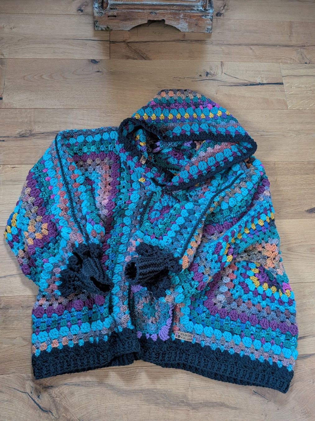 Maglioni & Felpe: Handmade SchnulliPulli Vierauge – Usato da Saland venduto da HolZKoPP 2