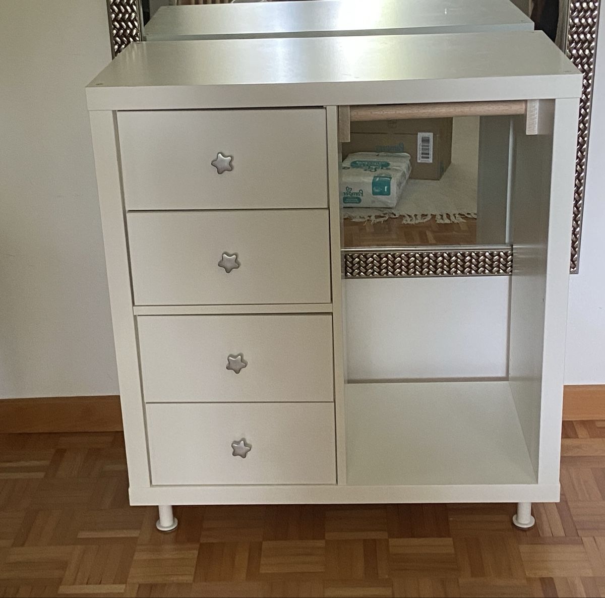 Schränke: Kinderkleiderschrank – Gebraucht aus Suhr von 000SF000 1