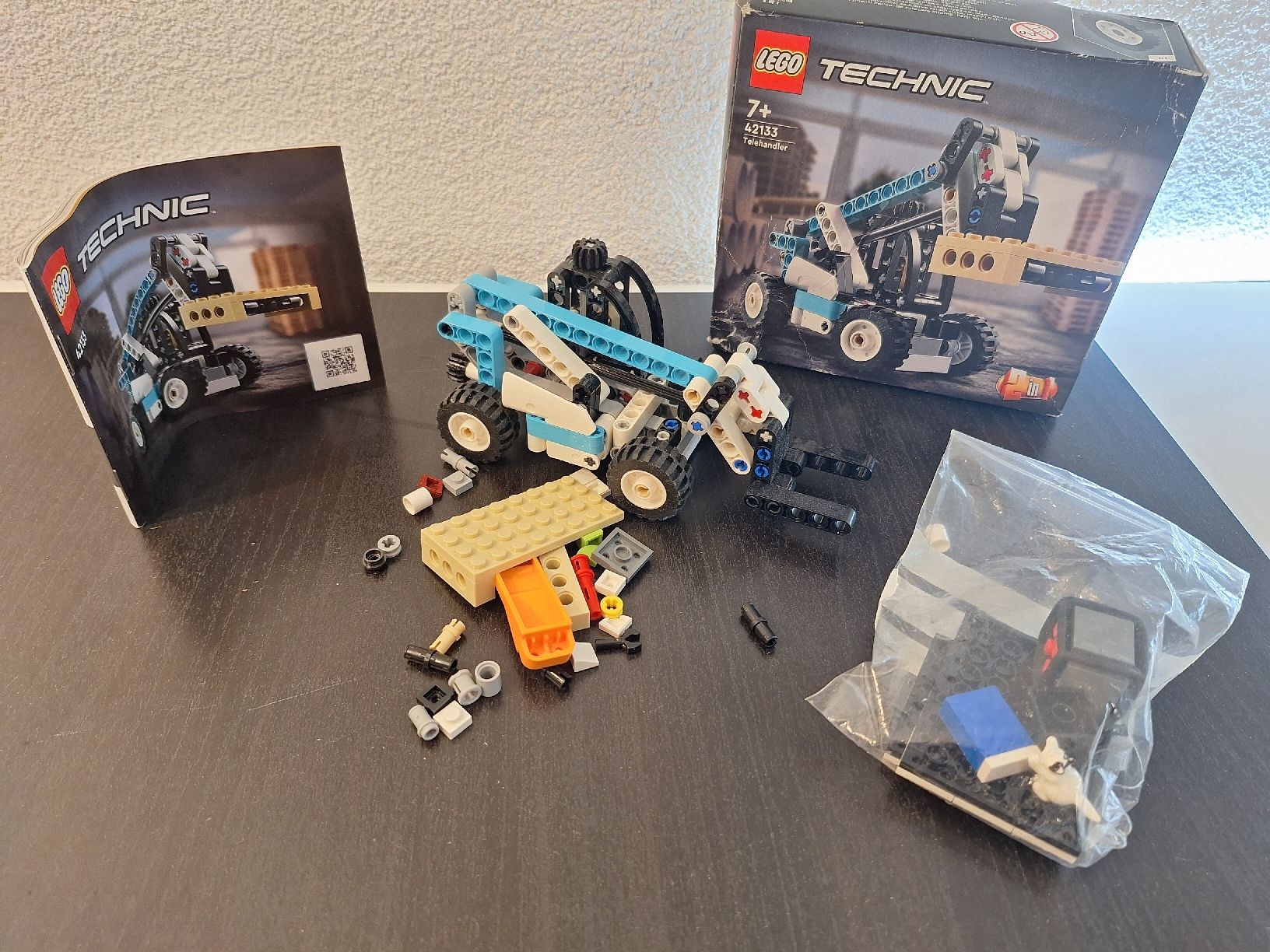 Lego Spielzeuge: LEGO Technic 42133 Teleskoplader  – Gebraucht aus Horw von lee_mml6 2
