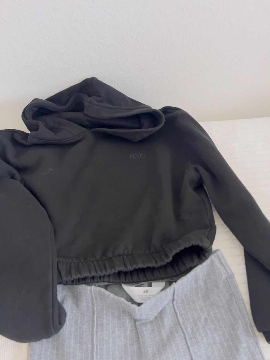 Lotti & Set di vestiti: Kleiderpaket Grösse 134  – Usato da Meggen venduto da mar_7r7m 4