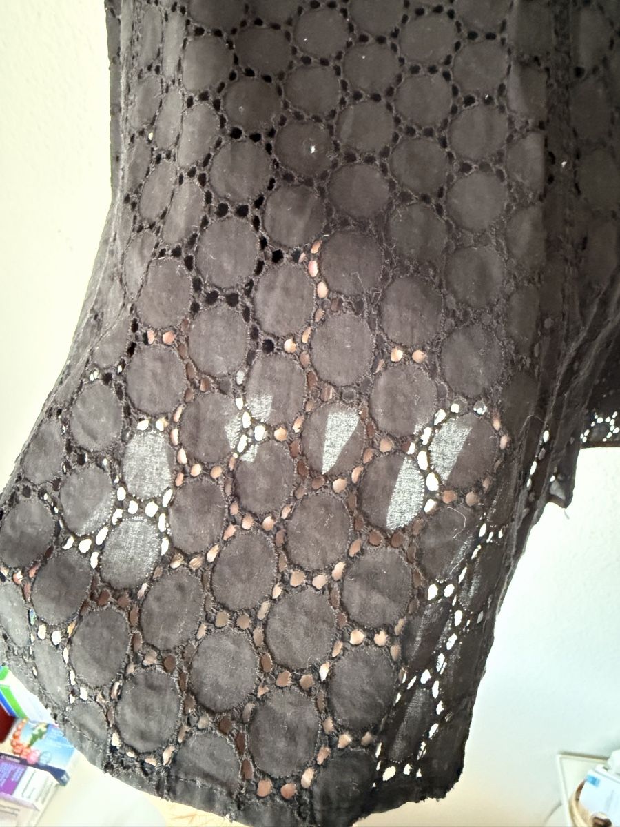 H&M Gonne: H&M Black Broderick  Skirt  – Usato da Oberwil b. Zug venduto da fis_2wtq 1