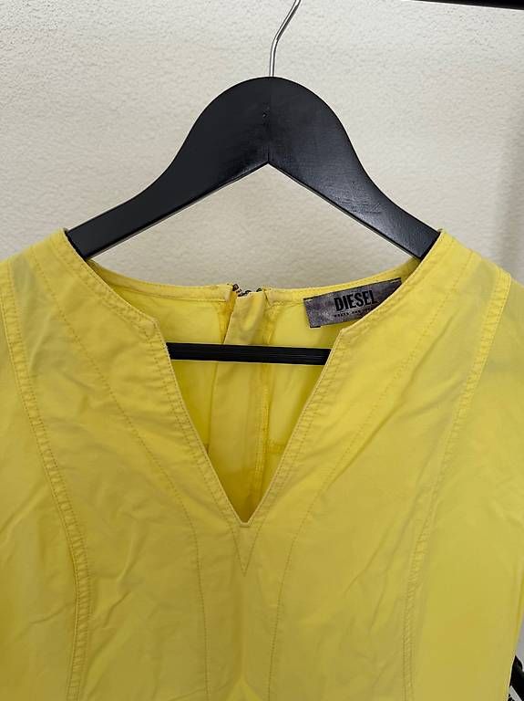 Kleider: Kleid Diesel – Gebraucht aus Küsnacht ZH von nat_m97w 1