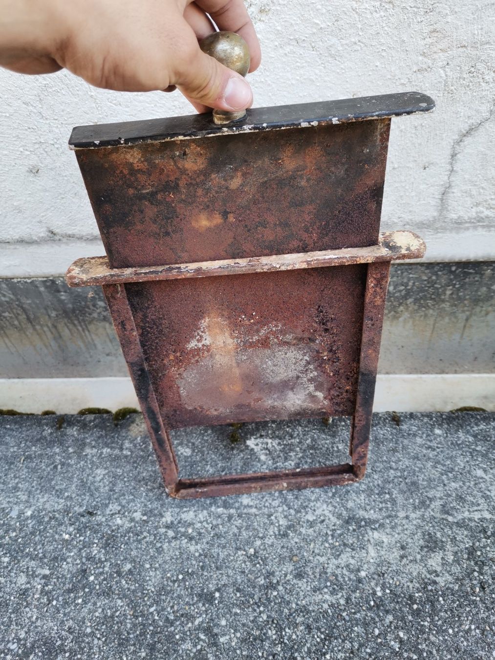 Sonstiges antikes Mobiliar: Alter Schieber, Luftschieber, Ofenteil, Ofen Luftschieber, S – Gebraucht aus Wiedlisbach von materialkreislauf