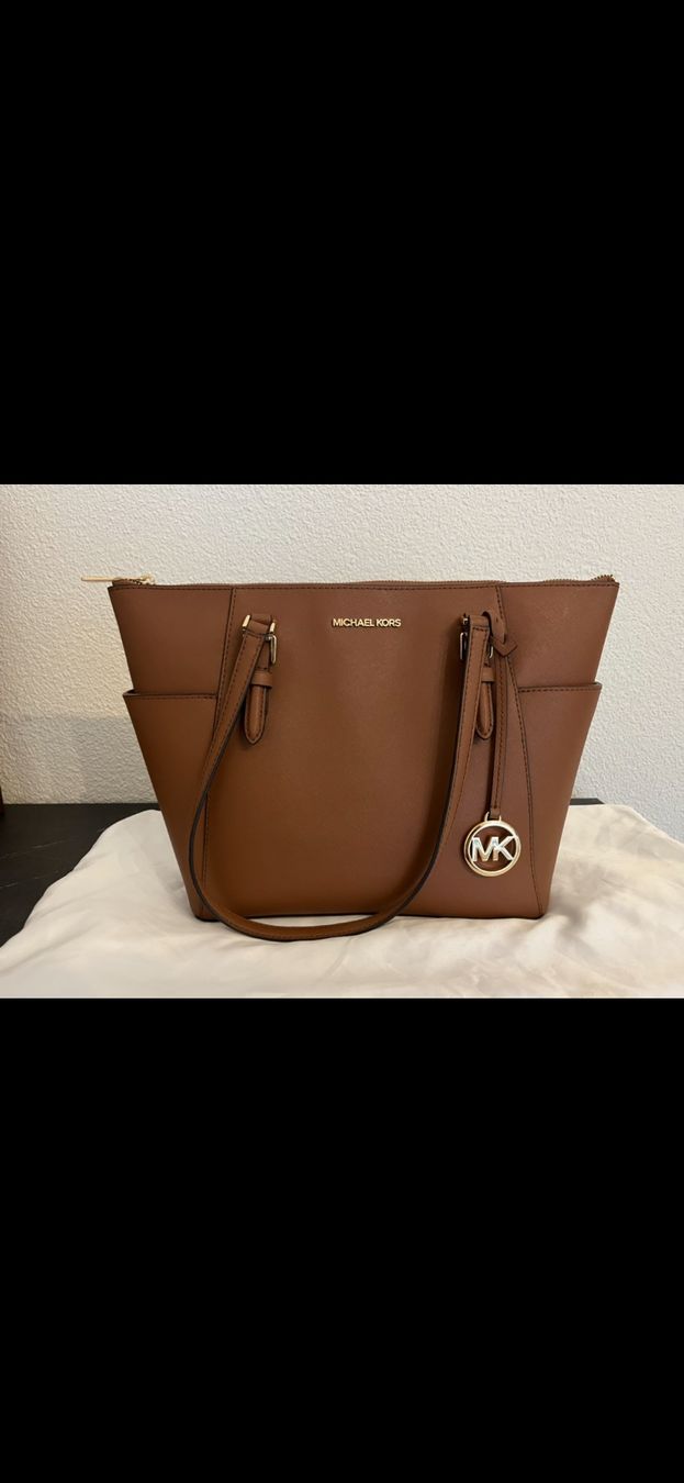 Michael Kors Borse da donna: Michael Kors Shopper – Usato da Schübelbach venduto da lau_7lzf