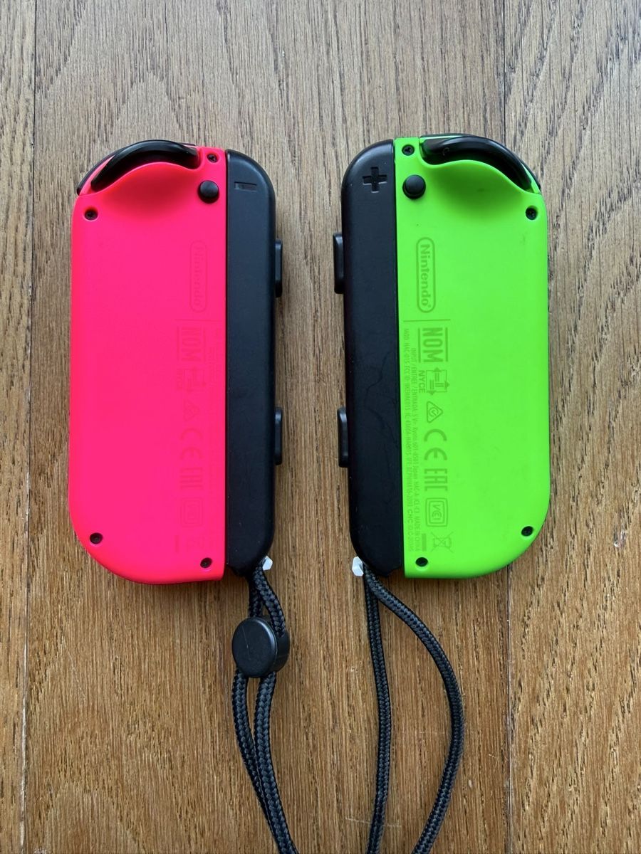 Nintendo Controller: Joycon-Paar + Handschlaufen / Nintendo Switch 1 – Usato da Läufelfingen venduto da Seraphim13 1