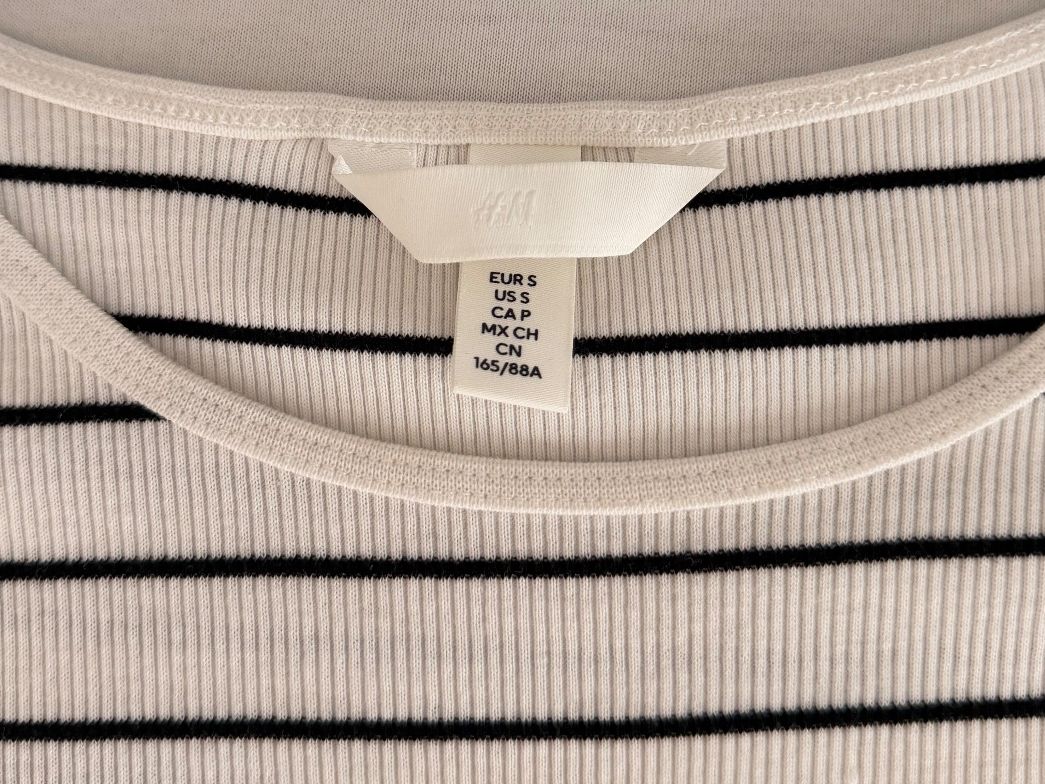 H&M T-shirt: H&M T-Shirt striped – Usato da Wangen ZH venduto da sha_5flw 1
