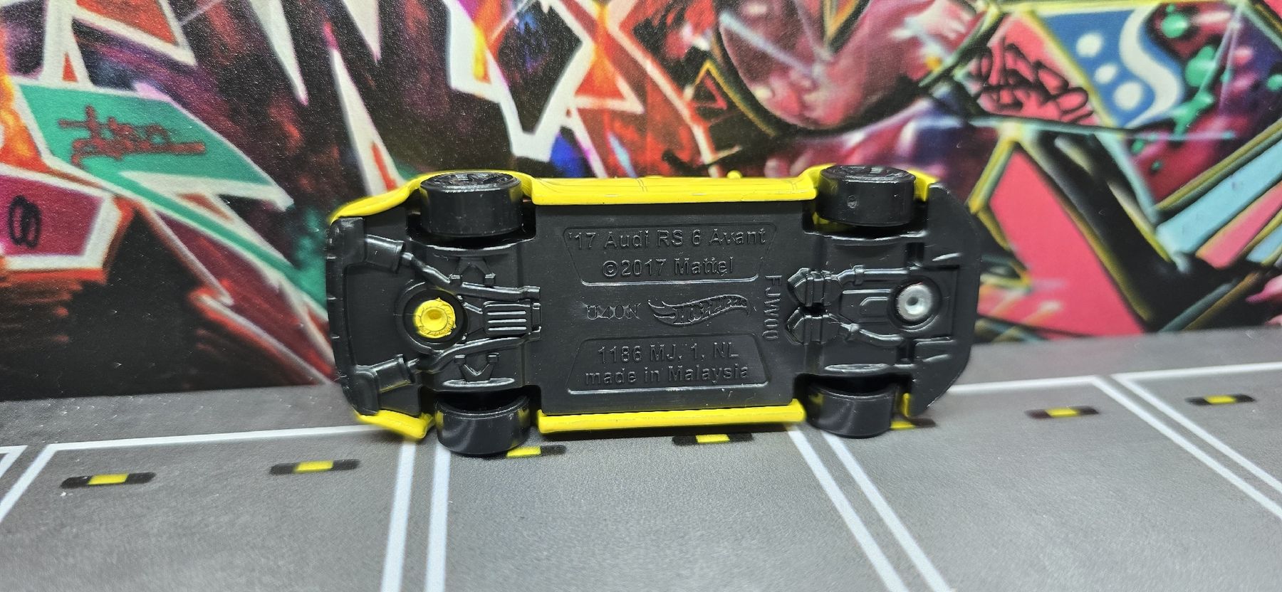 Hot Wheels Modellini d'auto: Hot Wheels Audi Rs6 – Nuovo (secondo la descrizione) da Frauenfeld venduto da ufo_yk6c 2