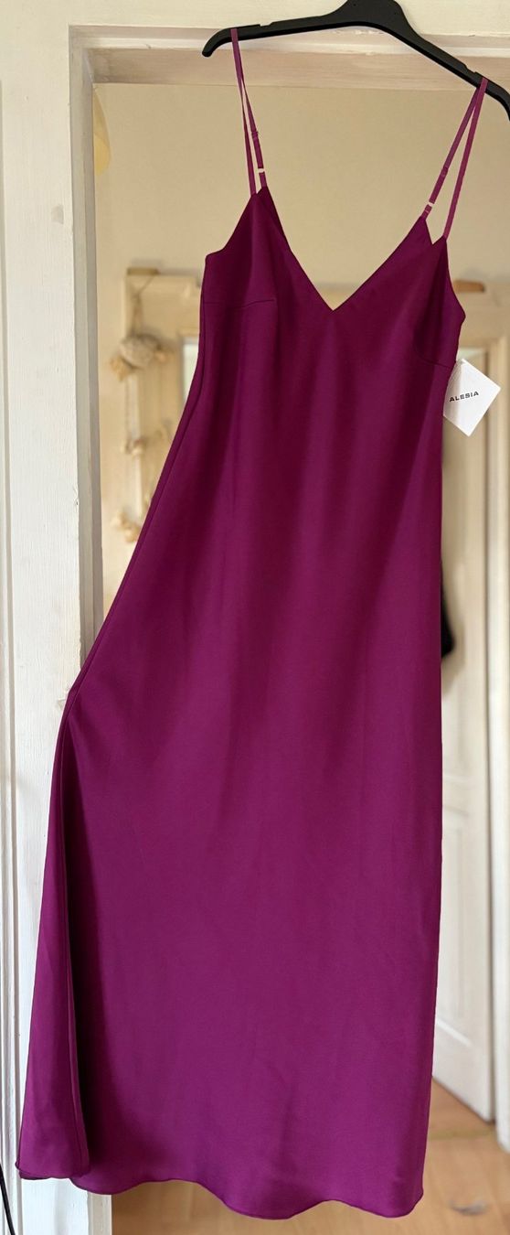 Robes: ROBE! M – Neuf avec emballage d'origine à Locarno par NicoNion 1
