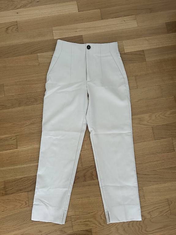 Zara Pantaloni: Zara Hose – Usato da Münsingen venduto da klo_bvb2