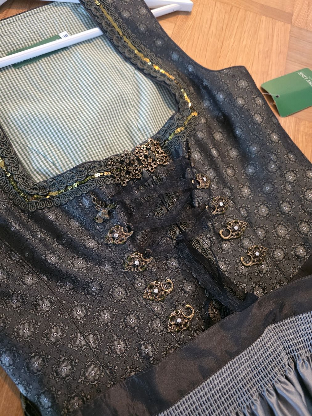 Vestiti: Dirndl lang dunkelgrün Gr. 38 neu – Nuovo e nell'imballaggio originale da Wädenswil venduto da nad_cpx6 2