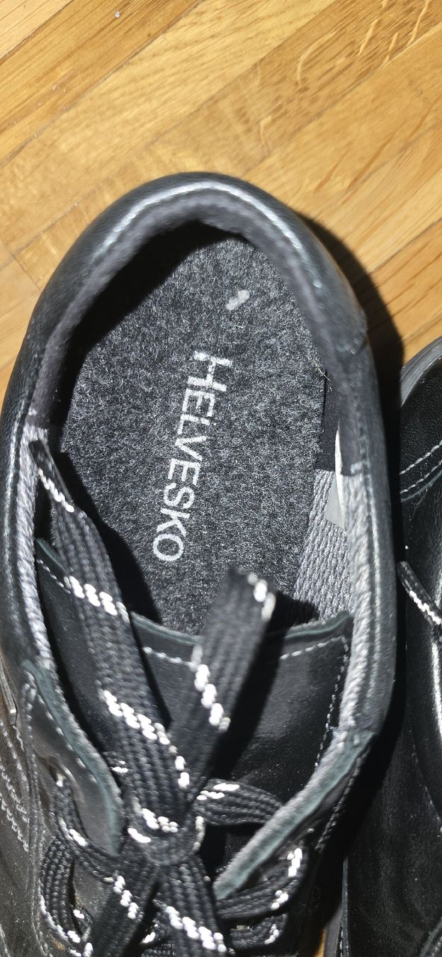 Helvesko Scarpe da donna: Schwarze Helvesko Damen Schuhe Gr. 40 – Usato da Seuzach venduto da K_N 2
