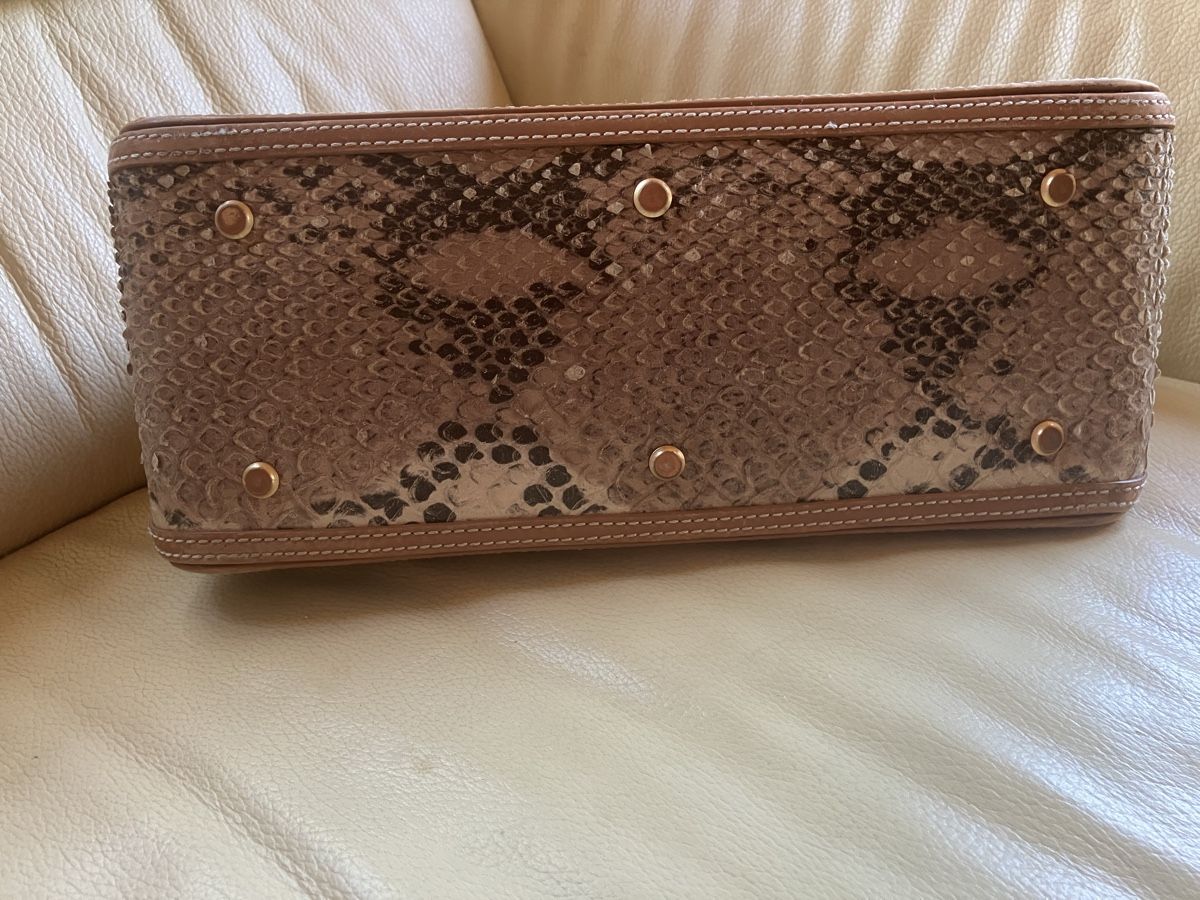 Hugo Boss Taschen für Damen: Echte Schlangenledertasche von Hugo Boss – Gebraucht aus Bassersdorf von groovygremlin 7