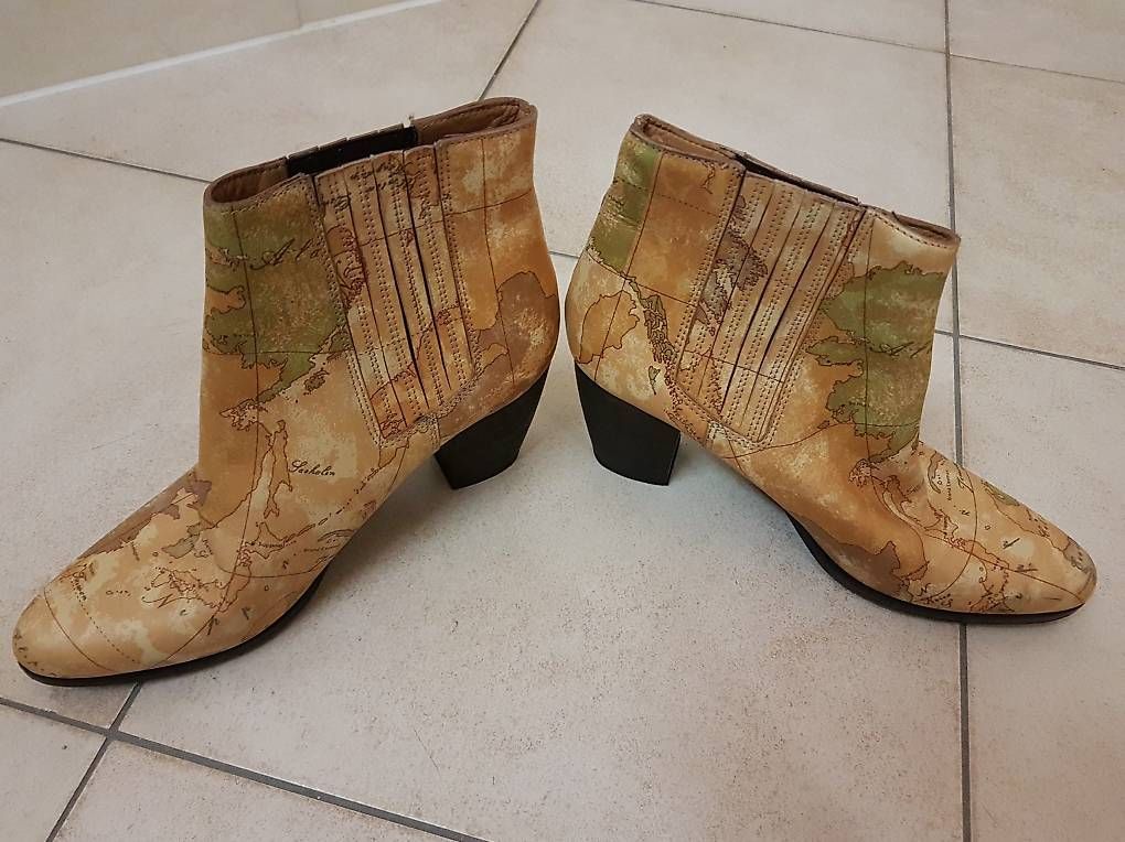 Scarpe da donna: Stivaletti Alviero Martini – Usato da Aurigeno venduto da dan_2xx2 1