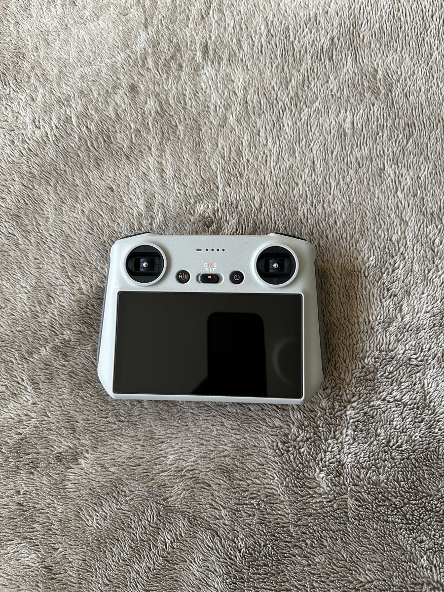 DJI RC Remote Controller (Built-in Screen) (Neu (gemäss Beschreibung ...