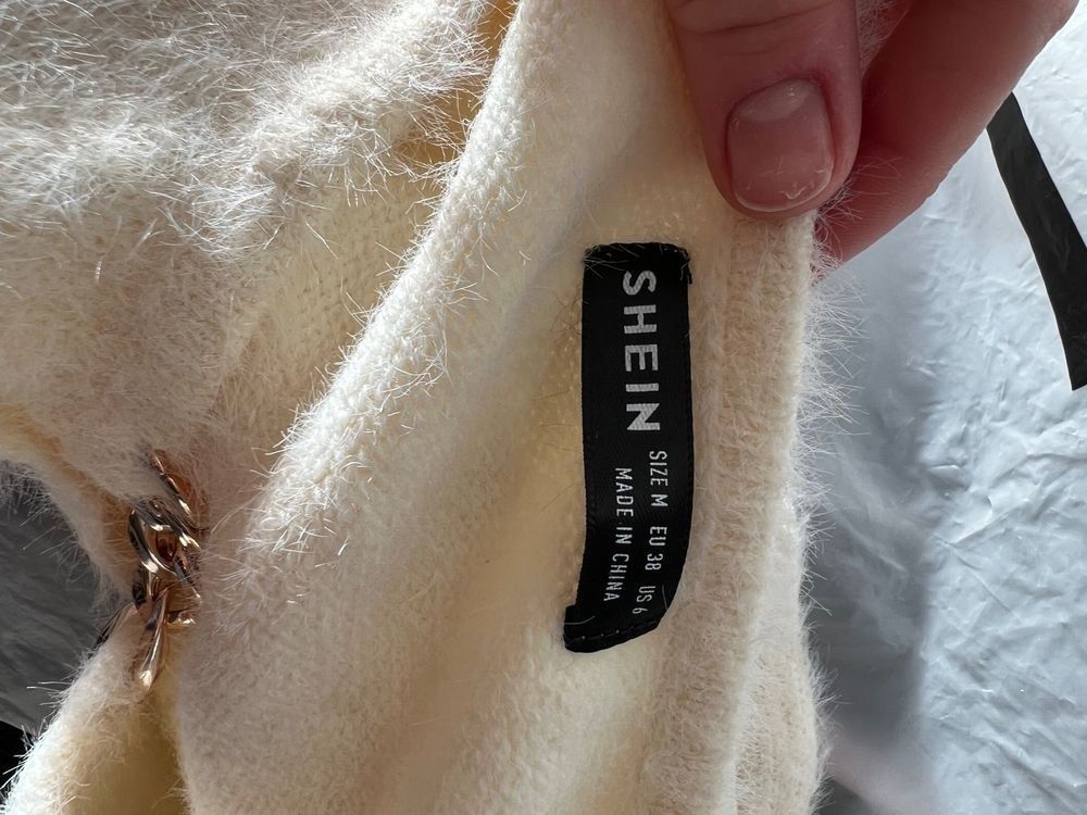 Maglioni & Felpe: Flauschiger Winterpullover, creme, Gr. m, neuwertig! – Nuovo e nell'imballaggio originale da Riehen venduto da edu_92w7 7