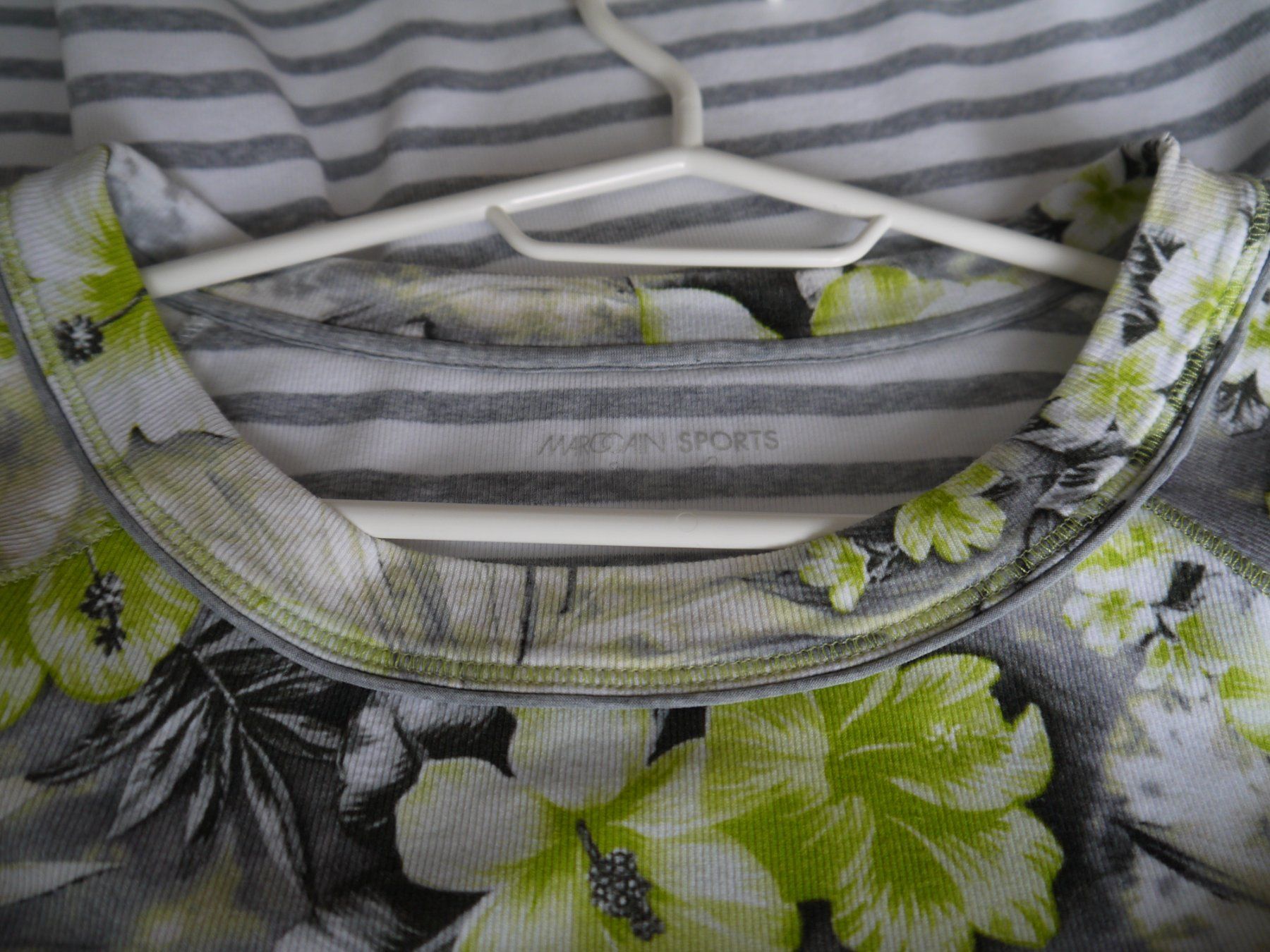 Marc Cain T-Shirts: MARC CAIN / T-Shirt N6 – Gebraucht aus Hagendorn von Blaf 2
