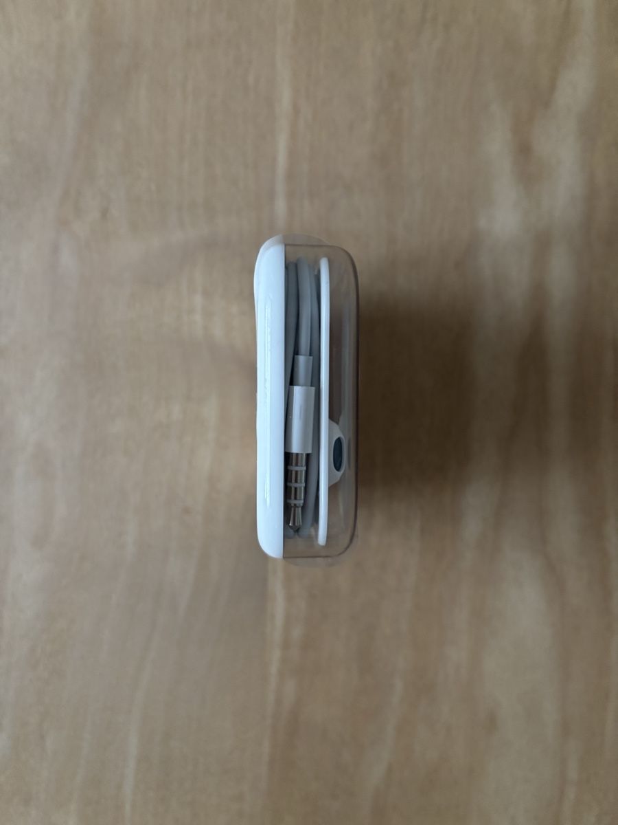 Apple Kopfhörer: Apple In-Ear Kopfhörer; neu – Neu und originalverpackt aus Bern von Happy3 2