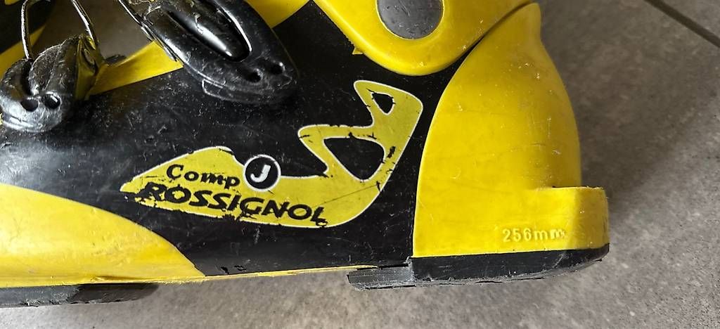 Rossignol Scarpe per ragazzi: Skischuhe 256mm Comp ROSSIGNOL – Usato da Niederbüren venduto da funkel06 1