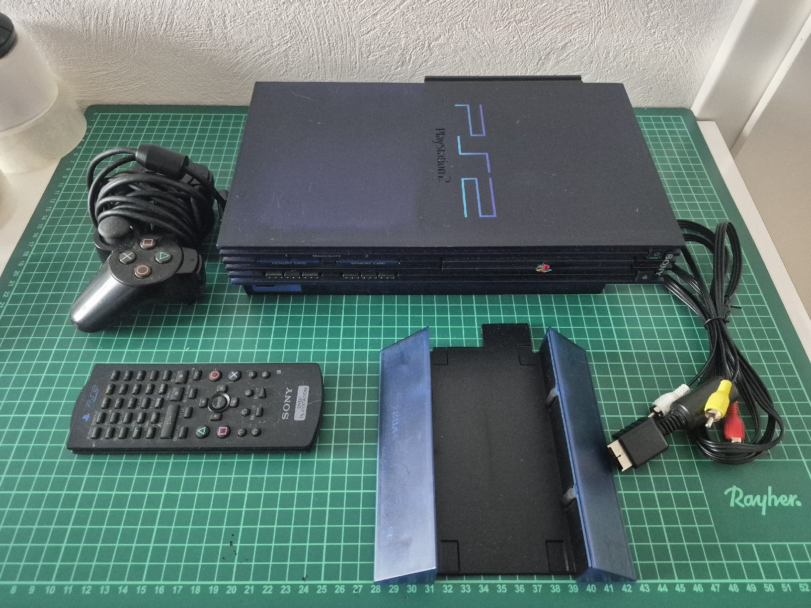 Sony Console: PlayStation 2 (PS2) Console Bundle - Great for Retro Gamers! – Usato da Meyrin venduto da Retro-GZ 1