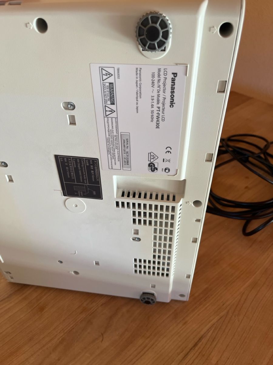 Panasonic Proiettori: Beamer Panasonic PT-FW430 – Usato da Dittingen venduto da Reh77 5