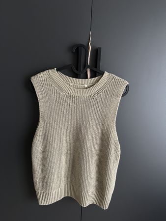 Strickveste olivgrün Grösse M