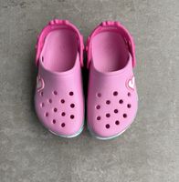 Crocs Hello Kitty taille C10-11 neuves