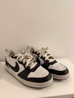 Paire de chaussures Nike