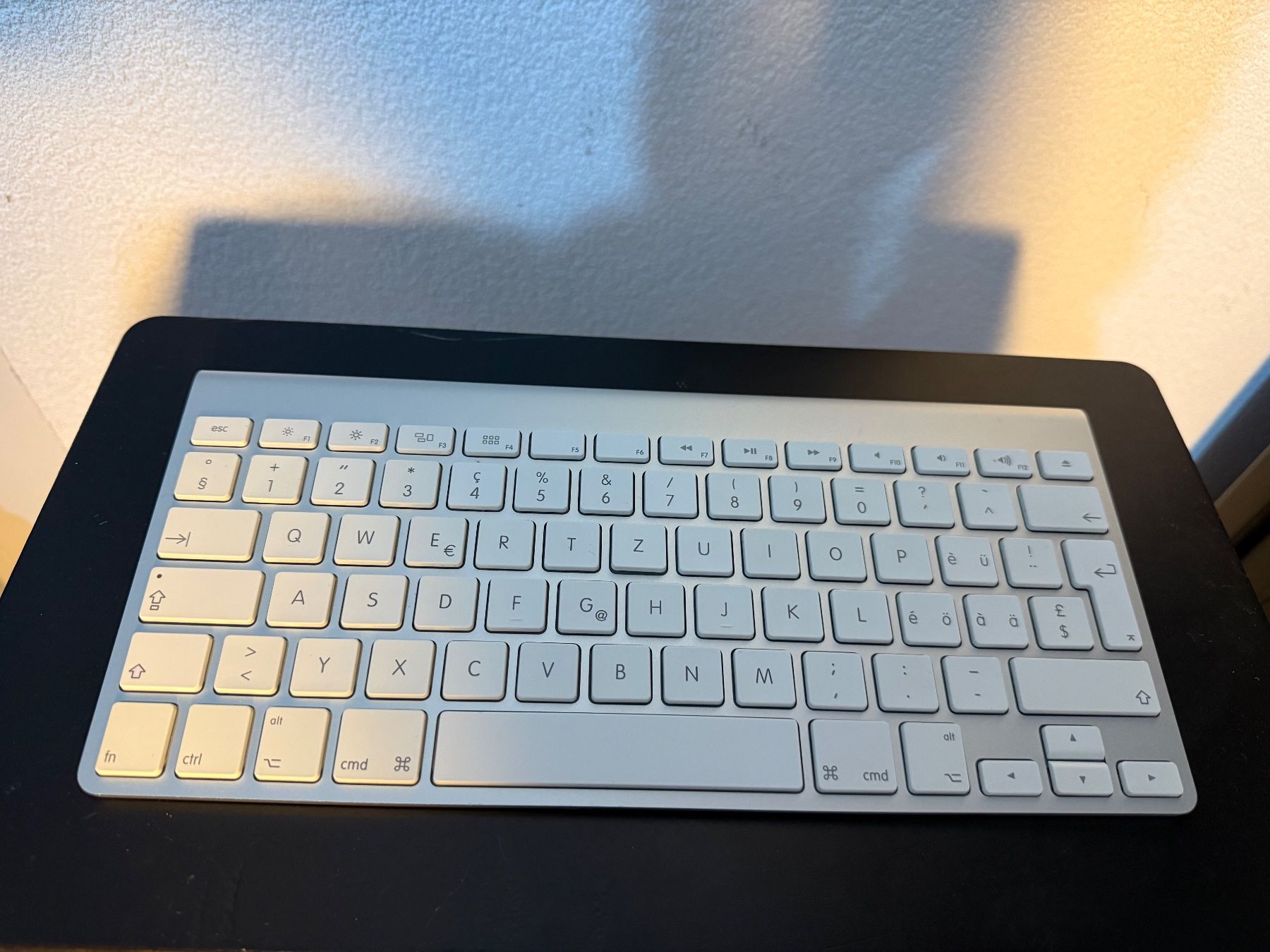 Apple Tastaturen: Clavier Apple Magic Keyboard QWERTZ – Gebraucht aus Marin-Epagnier von EagleOne