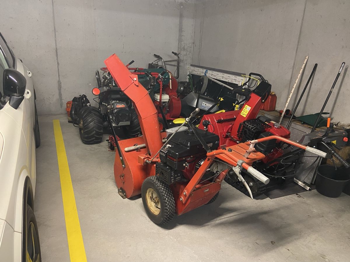 Aebi Tutte le macchine: Aebi Sf1 Schneefräse – Usato da Seewis-Pardisla venduto da skoda8