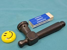 1 antikes Tür Drücker - Lochteil, Gusseisen (LOT1578-1#TBS1)