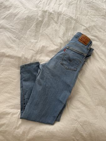 Levis High wasted Mom Jeans Gr. 25