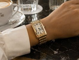 CARTIER Tank Américaine, 18K Gelbgold, Full Set 1992