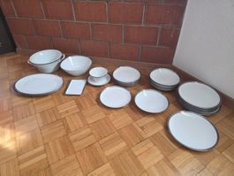 Service de table 24 pièces en porcelaine fine