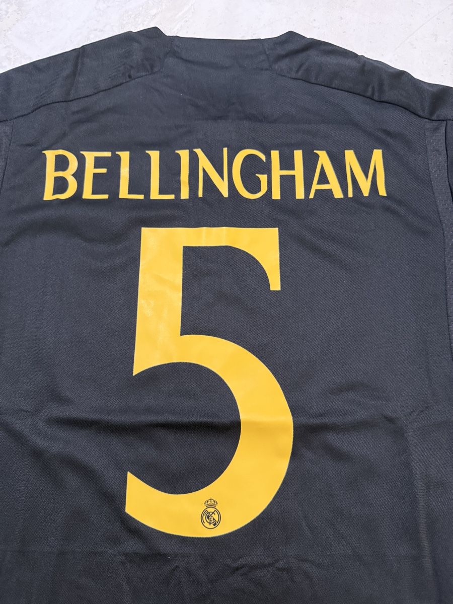 Adidas Canottiere & Pantaloni: Real Madrid Trikot Bellingham #5 – Nuovo (secondo la descrizione) da Bronschhofen venduto da leo_99hp 5