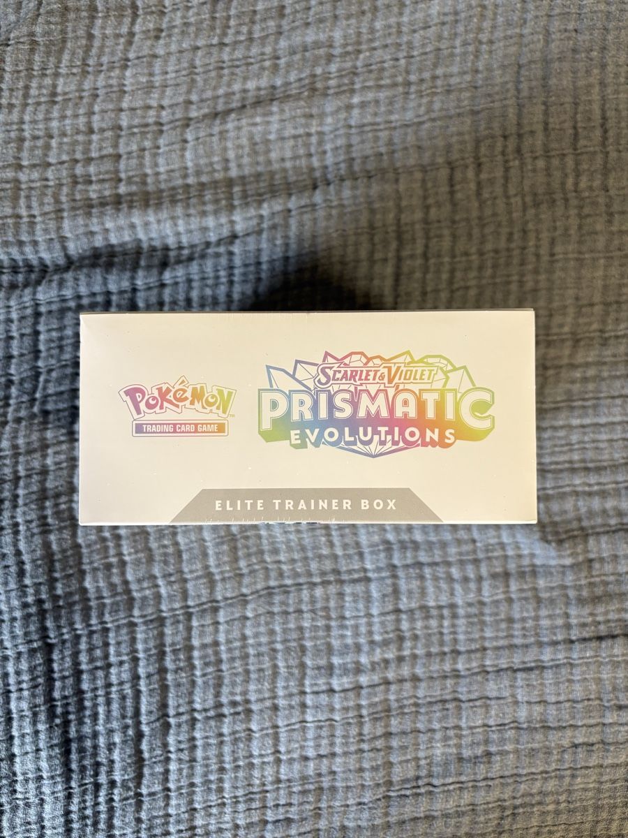 Karten: Prismatic Evolutions ETB – Neu und originalverpackt aus Marthalen von Cre_r2pb 4